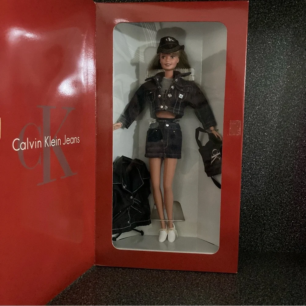 NWT BARBIE Calvin Klein Jeans Bloomingdales BARBIE doll #16211  1996